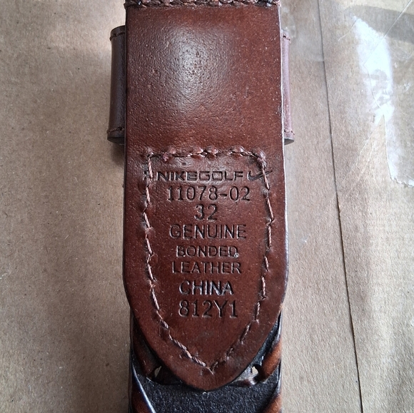 Nike 32" Genuine Leather Belt - Picture 7 of 7